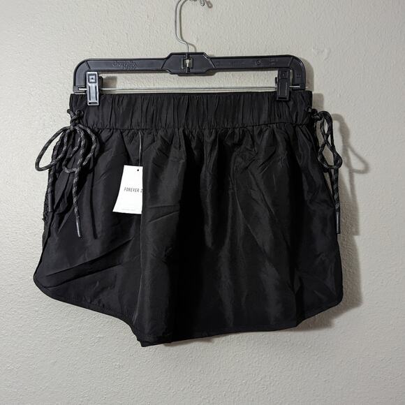 Forever 21 Active Netted Tulip-Hem Shorts - Picture 7 of 9